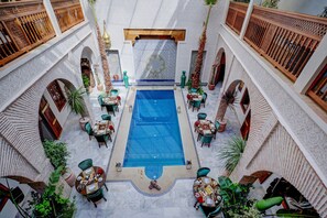 Outdoor banquet area - Riad Janate (Marrakech)