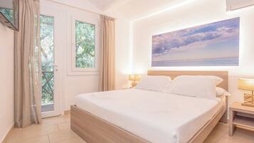 Deluxe Villa, Sea Facing | In-room safe, individually decorated, individually furnished
