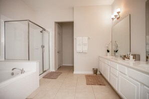 Bathroom - Geranium Sl401 (Orlando)
