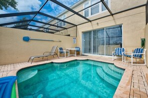 Apartment | 3 bedrooms, travel cot, free WiFi, bed sheets