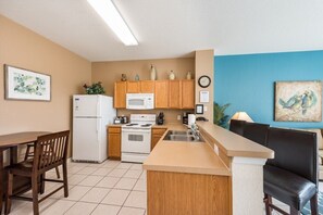 Apartment | Private kitchen | Fridge, microwave, oven, dishwasher