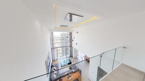 Appartement Luxe, 4 chambres | Balcon