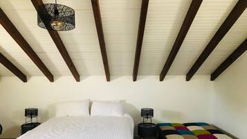 3 bedrooms, iron/ironing board, travel crib, free WiFi