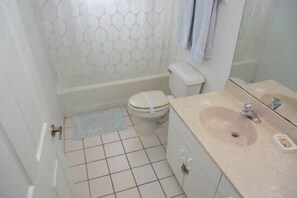 Apartment | Bathroom