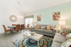 Living room - Seahorse Serenade (Kissimmee)