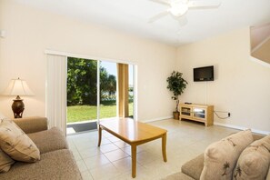 Living room - Old Town Retreat at Regal Oaks (Kissimmee)