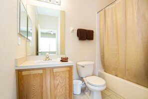 Bathroom - Old Town Retreat at Regal Oaks (Kissimmee)