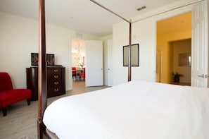 Condo | 3 habitaciones, cuna de viaje y wifi gratis 