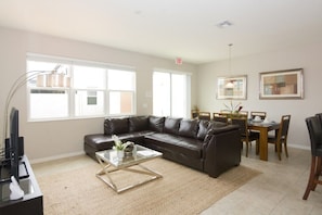 Apartment | Living room