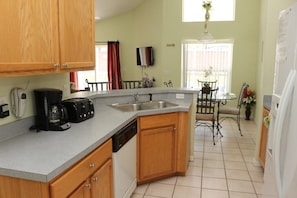 House | Private kitchen | Fridge, microwave, oven, dishwasher - Tm001or (Davenport)