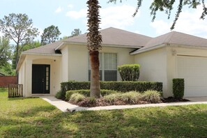 House | Exterior - Tm001or (Davenport)