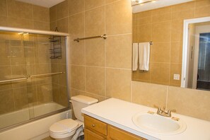 Condo | Bathroom