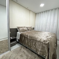 1 quarto, roupas de cama premium, camas com colchões pillow-top
