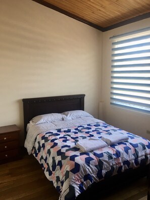 2 多间卧室、熨斗/熨衣板、WiFi