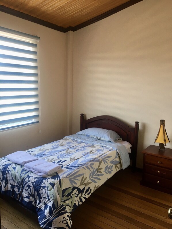 2 bedrooms, iron/ironing board, WiFi - Comfortable mini apartment (Loja)