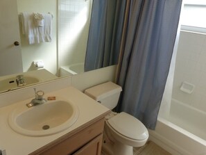 Bathroom - Ir700or (Kissimmee)