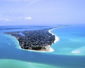 Condo | Beach - The Anna Maria Island Beach Palms 5B (Bradenton Beach)