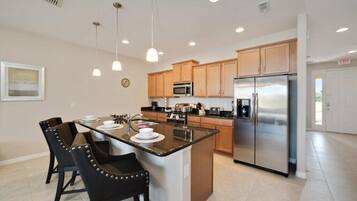 Apartment | Private kitchen | Fridge, oven, dishwasher, coffee/tea maker