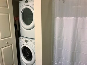 Apartment | Laundry