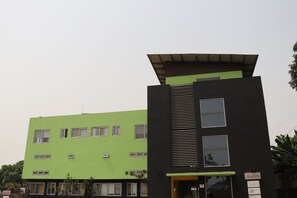 Exterior - Royal Delight (Accra)