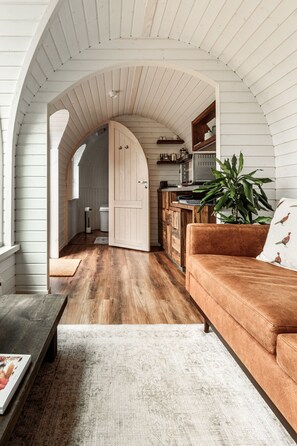 Mökki, kylpyhuone makuuhuoneen yhteydessä (The Brook) | Sisätilat