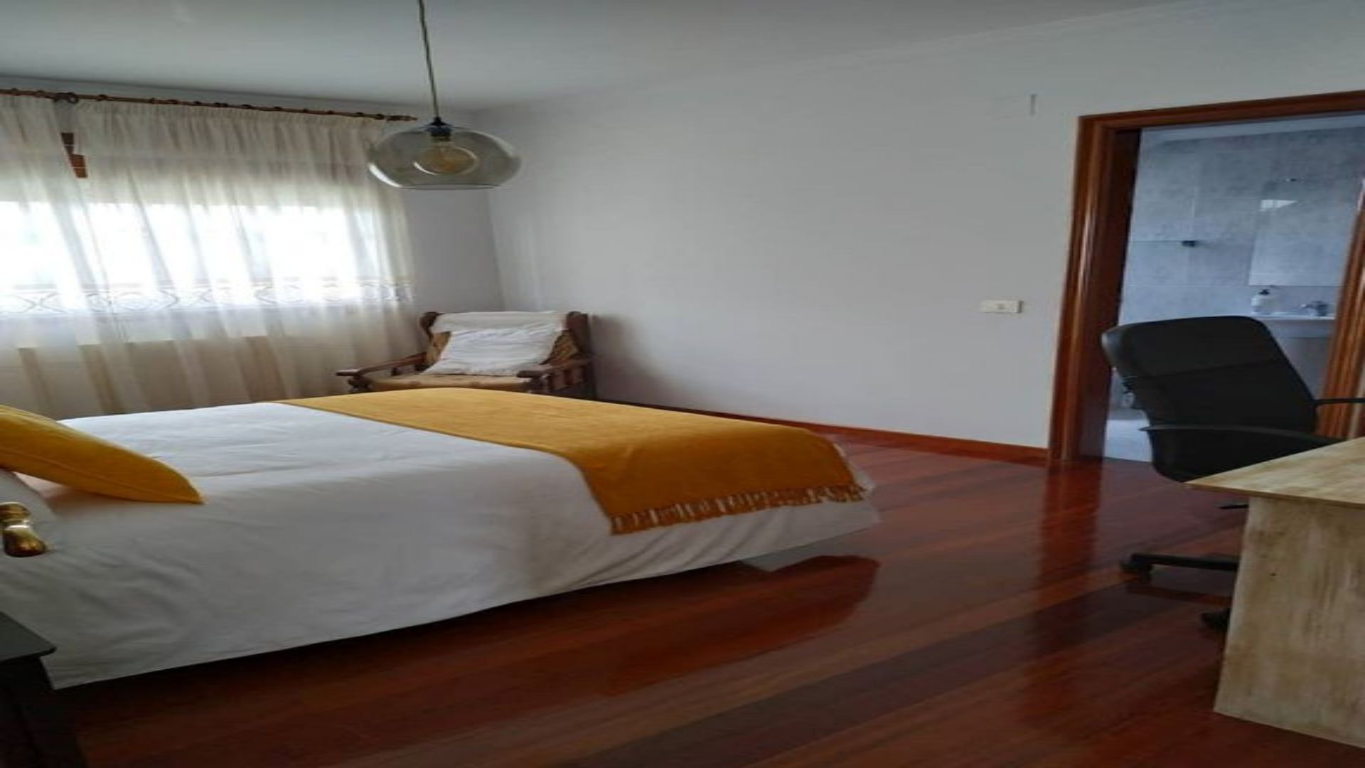 2 chambres, Wi-Fi gratuit, draps fournis