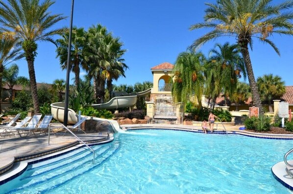 Apartment | Pool | Outdoor pool