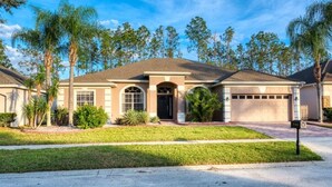 Exterior - SVV 076 - Villa Reserve 5 Bed Pool Home (Davenport)