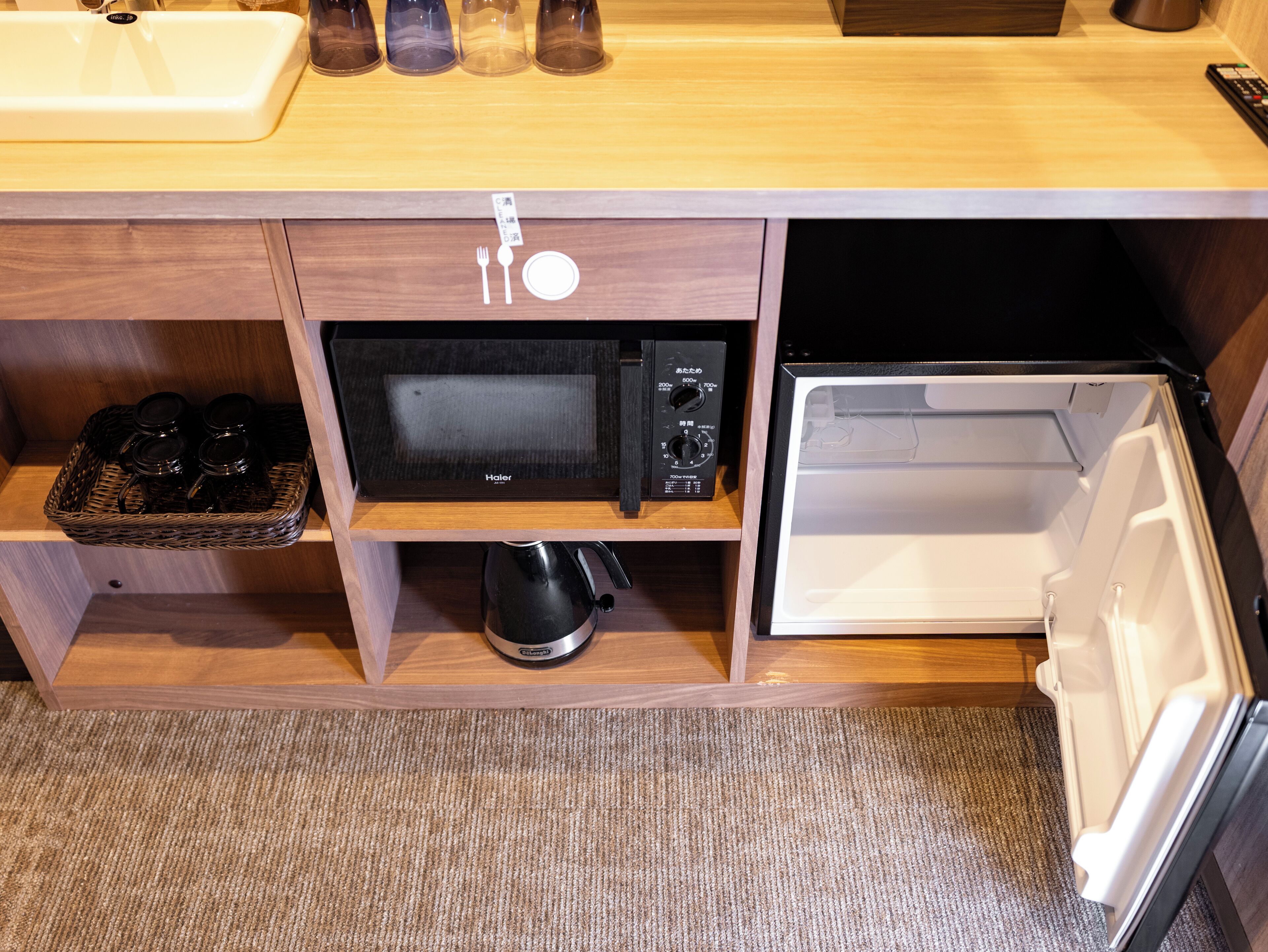 economy quadruple room | 1 bedroom, desk, blackout curtains, soundproofing