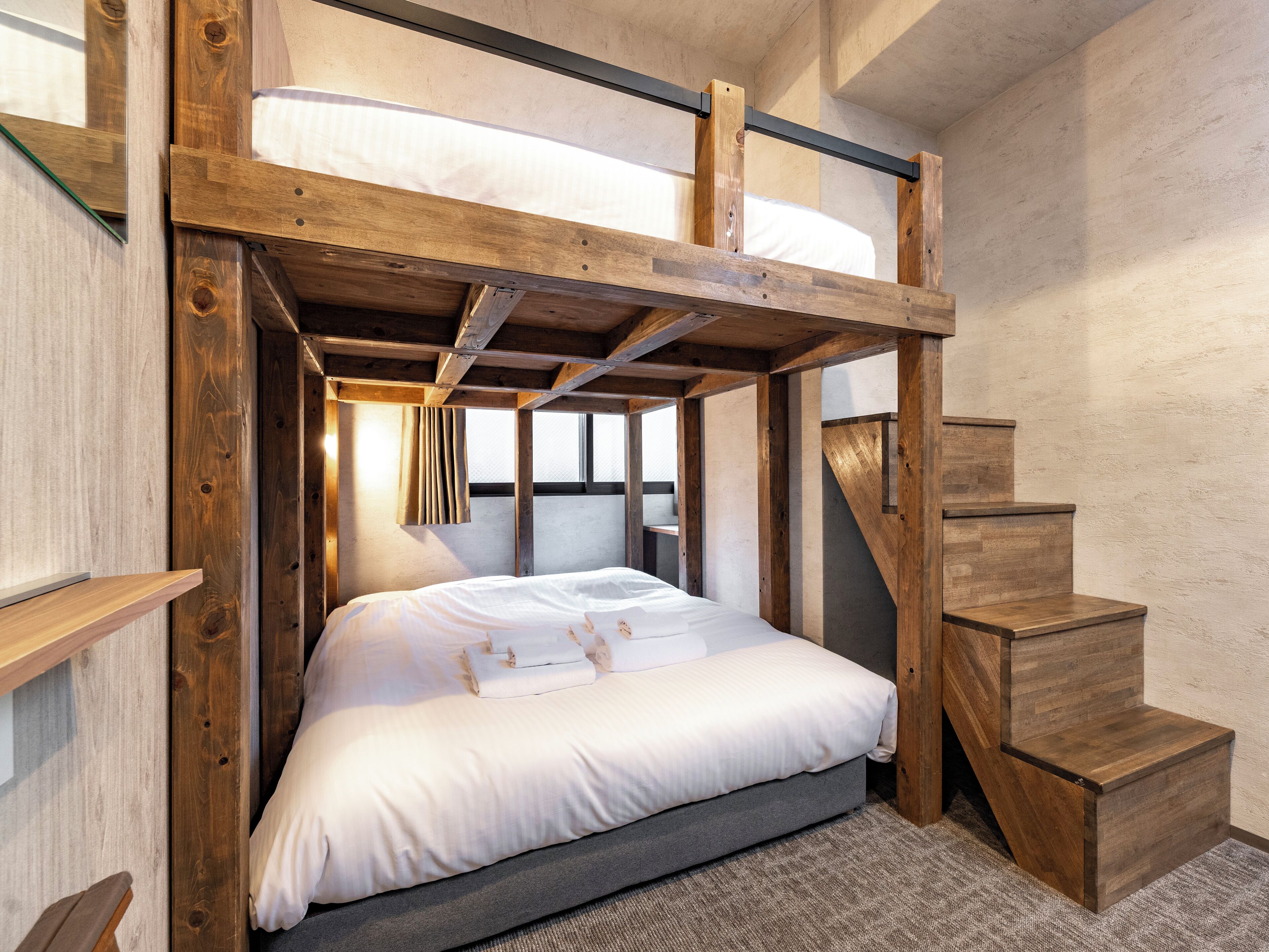 Economy Quadruple Room | Desk, blackout curtains, soundproofing, iron/ironing board