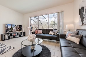 Apartment | Living room | DVD player