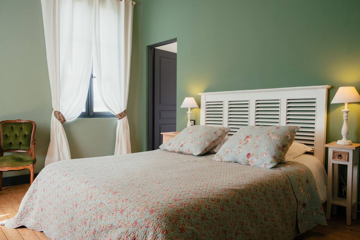 Camera Superior | Biancheria da letto di alta qualità, una scrivania, Wi-Fi gratuito