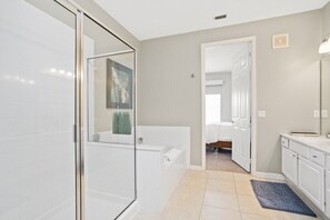 Casa | 3 habitaciones, escritorio y wifi gratis 