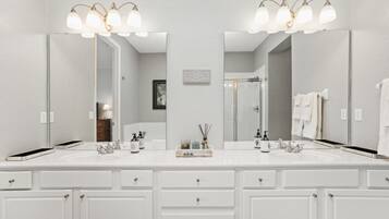 House | Bathroom | Towels