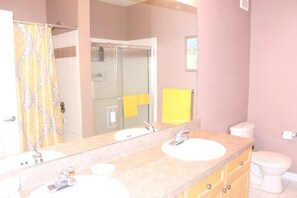 Condo | Bathroom