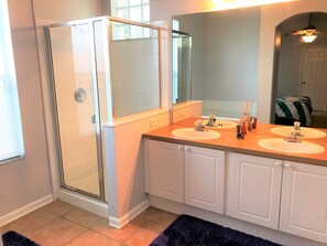 House | Bathroom | Towels - Sunny Corner (Kissimmee)