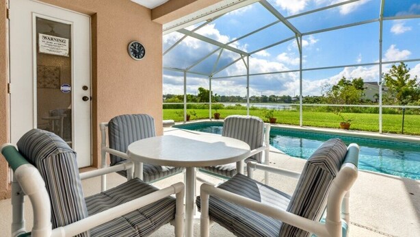 Villa | Outdoor dining - Sunshine Reserve (Davenport)