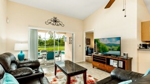 Villa | Living room - Sunshine Reserve (Davenport)