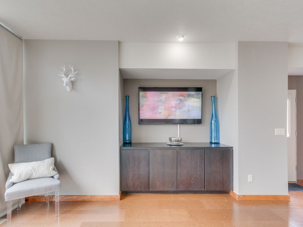 Family House | Living area