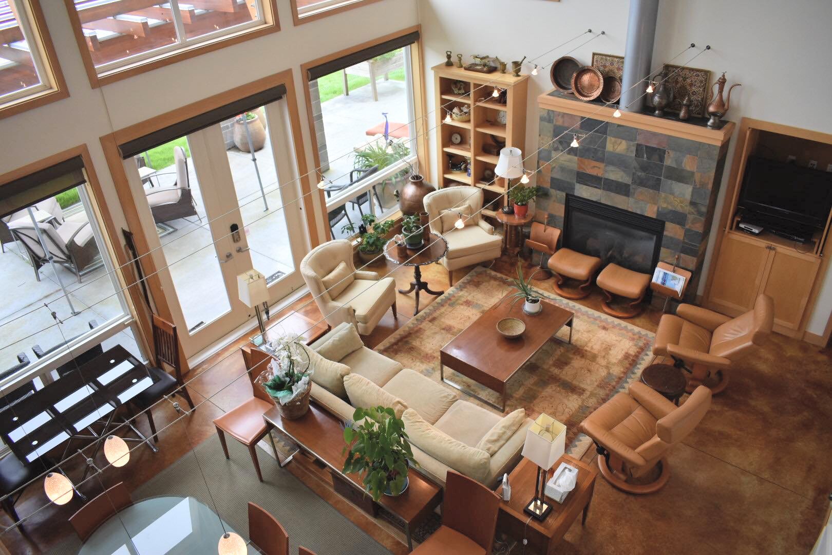 Deluxe House | Living room