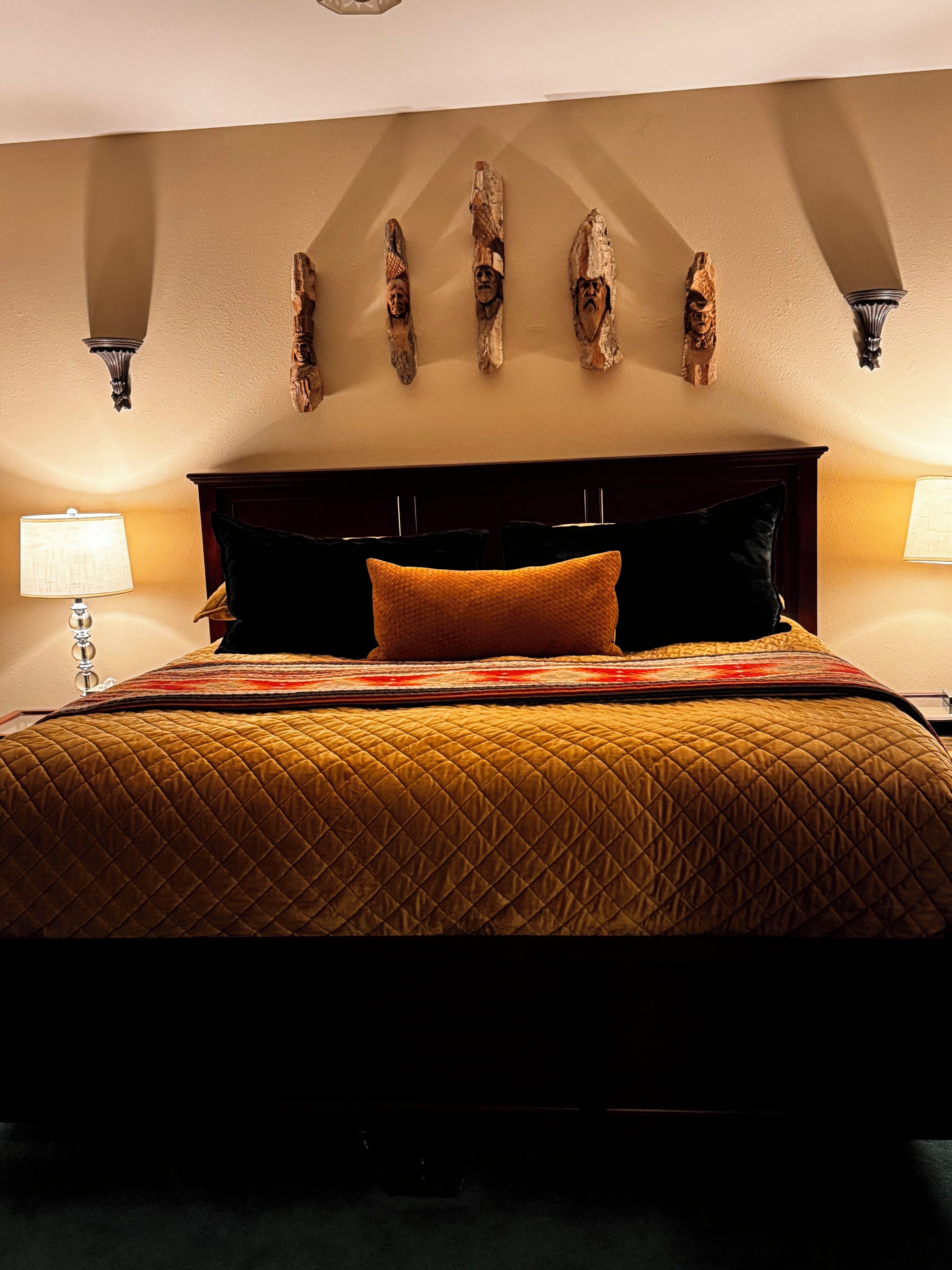Geronimo Suite | Egyptian cotton sheets, premium bedding, down duvets, pillow-top beds