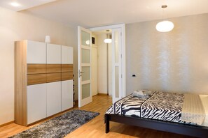 1 bedroom, iron/ironing board, WiFi