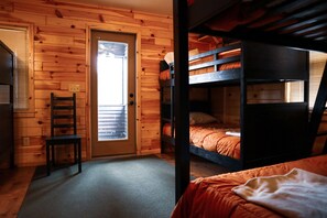 Family Cottage | Individually decorated, individually furnished, free WiFi - Au Sable Riverview Resort (Grayling)