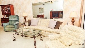 Condo | Living room - Golf Course View 2 Bedroom 2 Bath Condo! (Orlando)