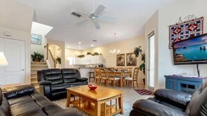 Unclassified image, 2 of 18, button - Tuscan Oasis (Davenport)