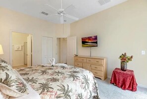 Villa | 4 bedrooms, iron/ironing board, cribs/infant beds, travel crib - Tuscan Oasis (Davenport)