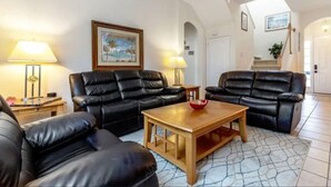 Unclassified image, 5 of 18, button - Tuscan Oasis (Davenport)