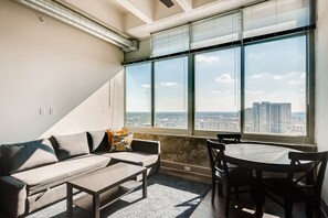 Departamento de lujo | Sala de estar | Smart TV 