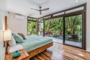 4 soverom, safe på rommet, wi-fi og sengetøy