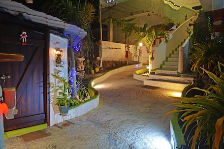 Courtyard. Hostal Cann's House